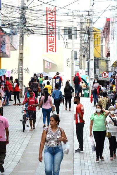 Sindicatos chegam a acordo sobre funcionamento do comércio de Conquista no Carnaval