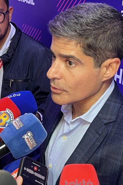 ACM Neto rebate Jerônimo e nega agenda eleitoral: “Quem está preocupado com a minha agenda é o governador”